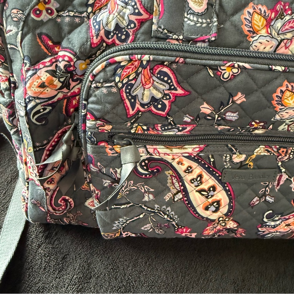 Floral Quilted Women's Bag - Gray and Pink - Picture 2 of 10